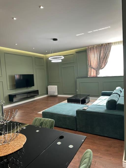 Green Apartment ティラナ エクステリア 写真